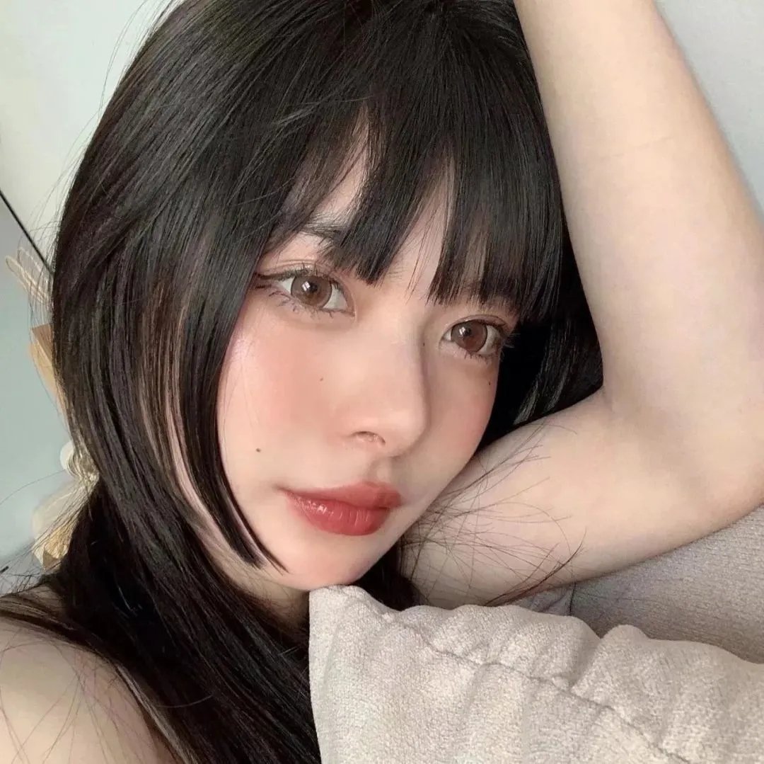 暗光 海报