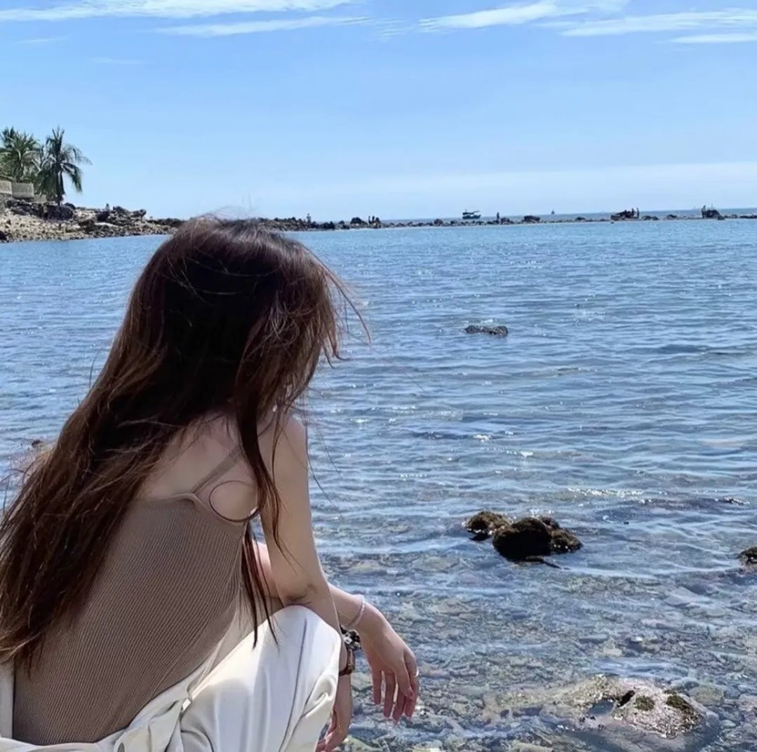 蛊惑主妇 海报