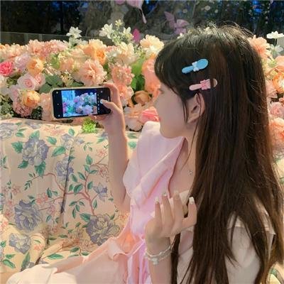 有人在等待 海报