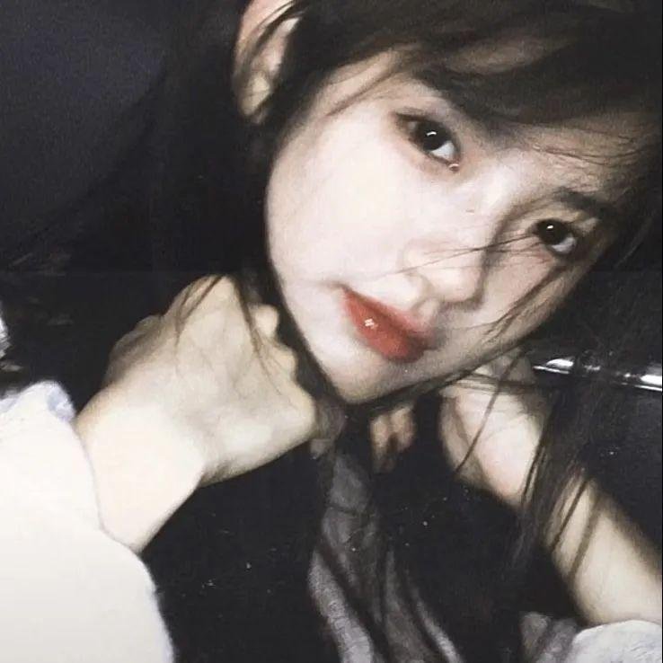 离婚后继承亿万财产 海报
